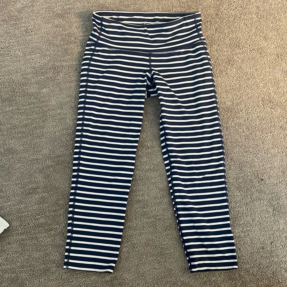 Athleta Navy blue striped capri style athletic wear